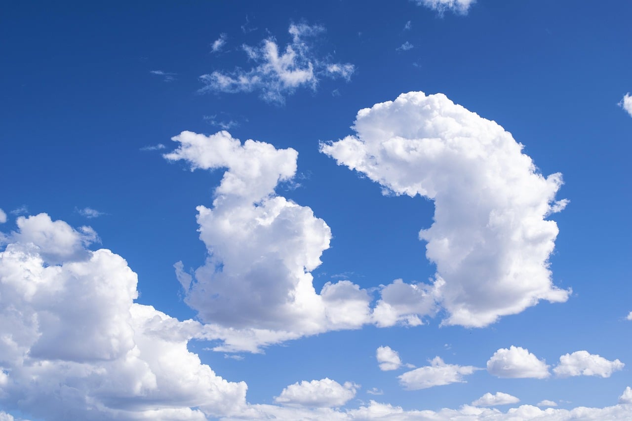 Photo de nuages représentant un lapin